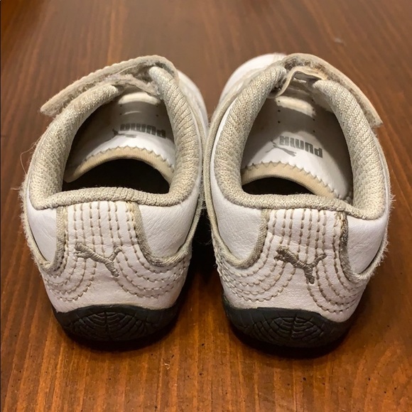 Girls Puma shoes! - Picture 2 of 3